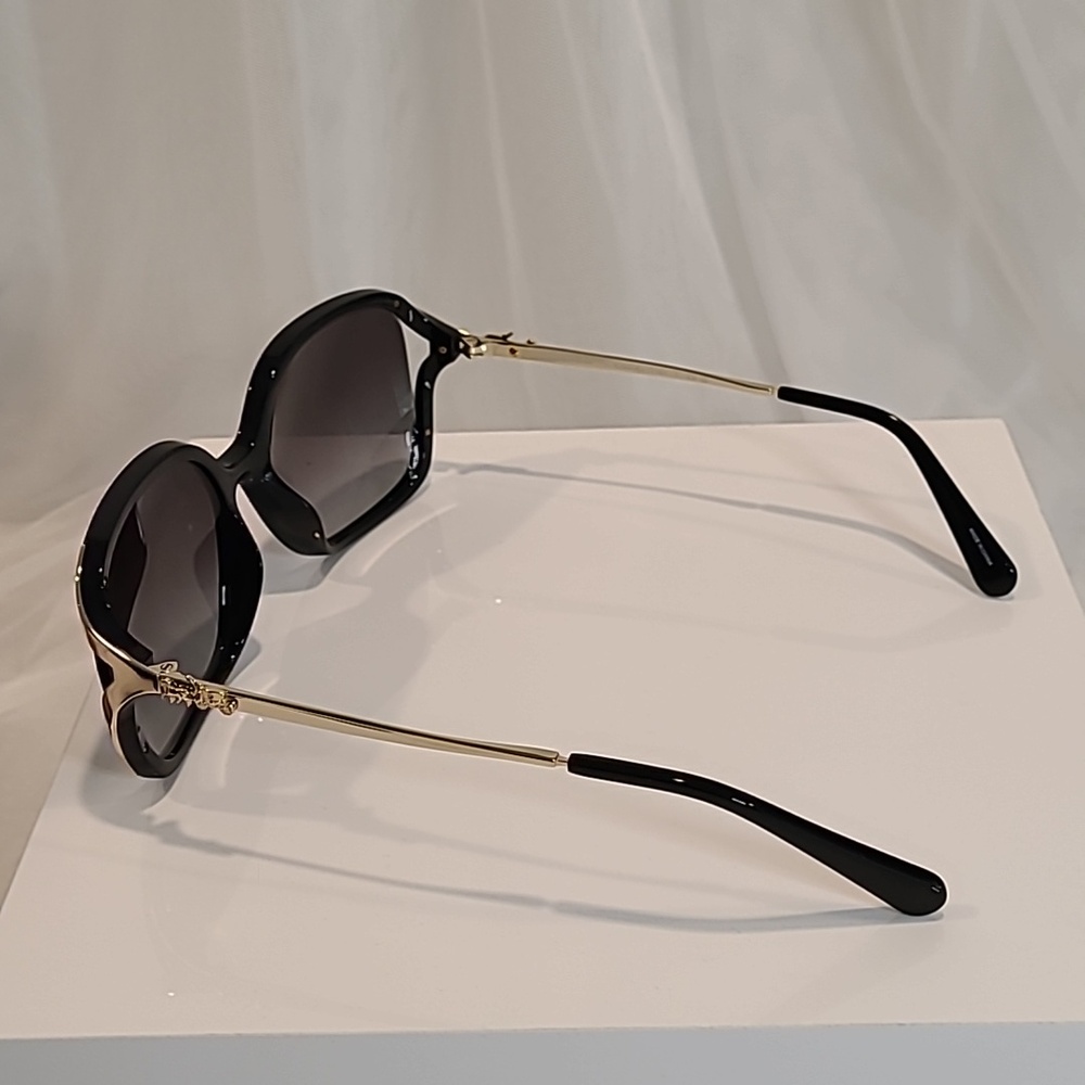 Coach Black Oversized Sunglasses - Picture 5 of 9